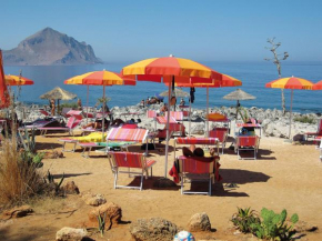 Happy Camp Mobile Homes in El-Bahira Camping Village, San Vito Lo Capo